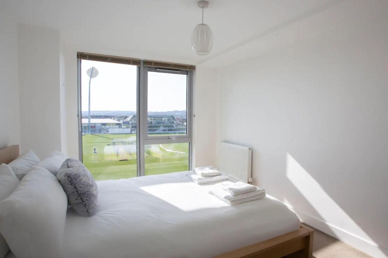 Stunning 2 Bedroom In Ashley Down With Cricket View Bristol